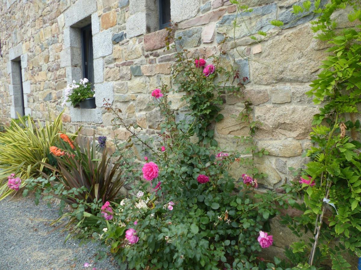 L'Esperluete Bed & Breakfast Ploezal Exterior photo